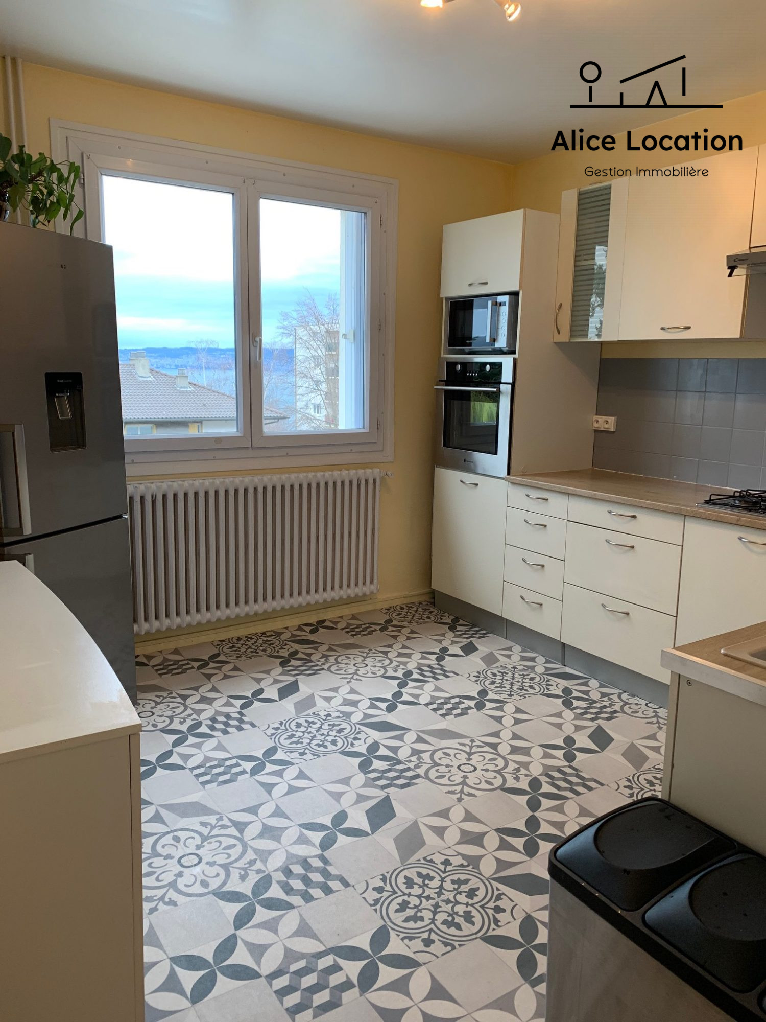 location appartement EVIAN LES BAINS