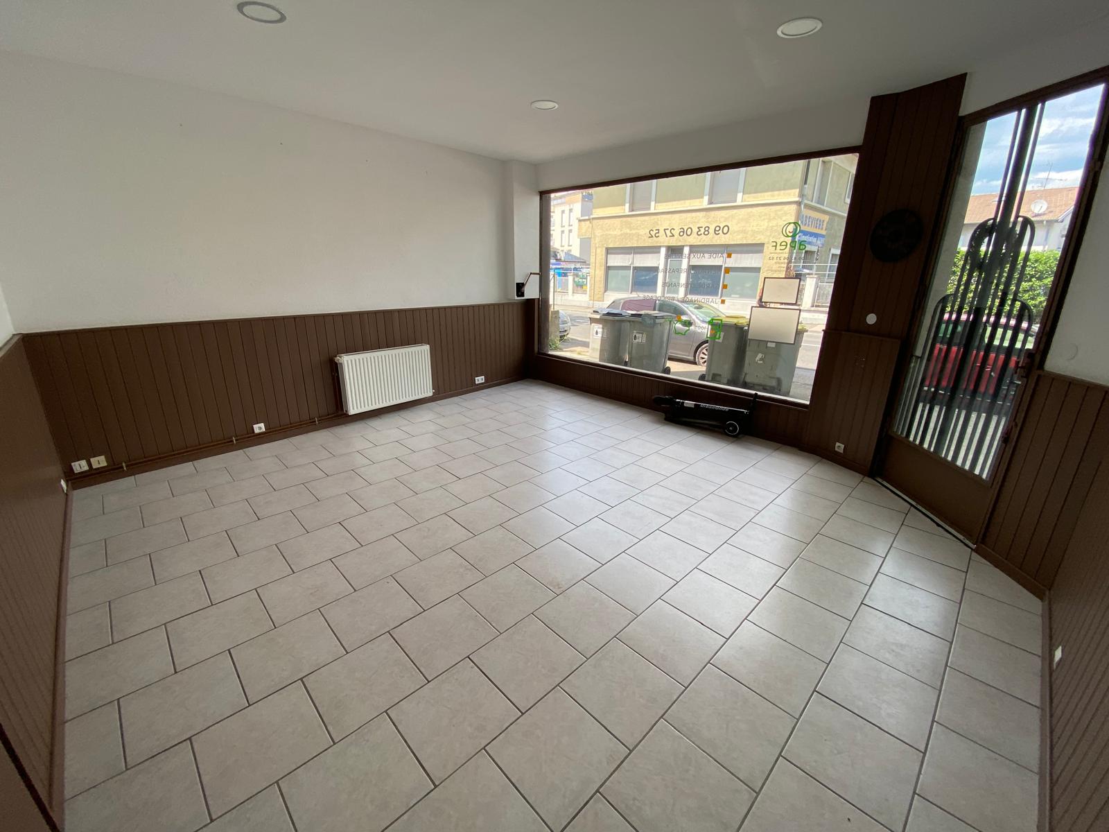 location local-commercial THONON LES BAINS