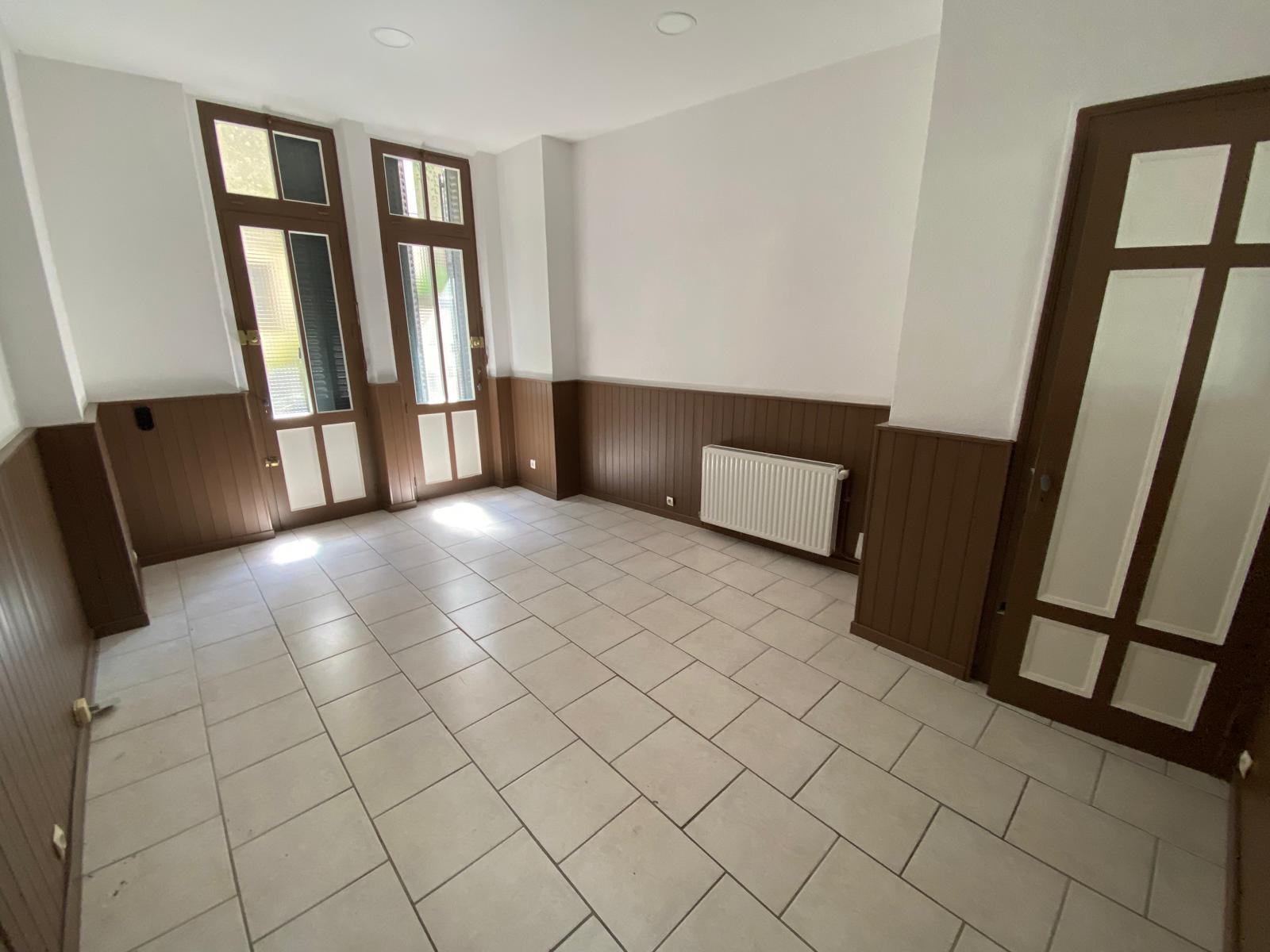 location local-commercial THONON LES BAINS