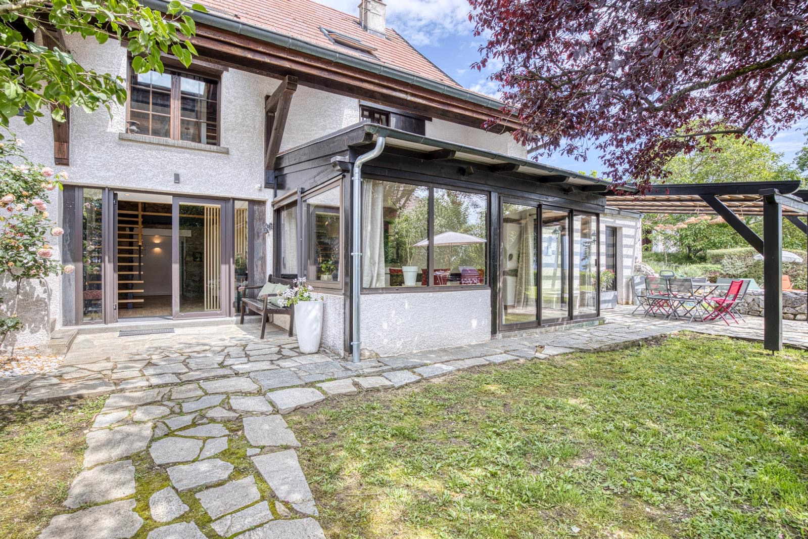 vente maison PERS JUSSY