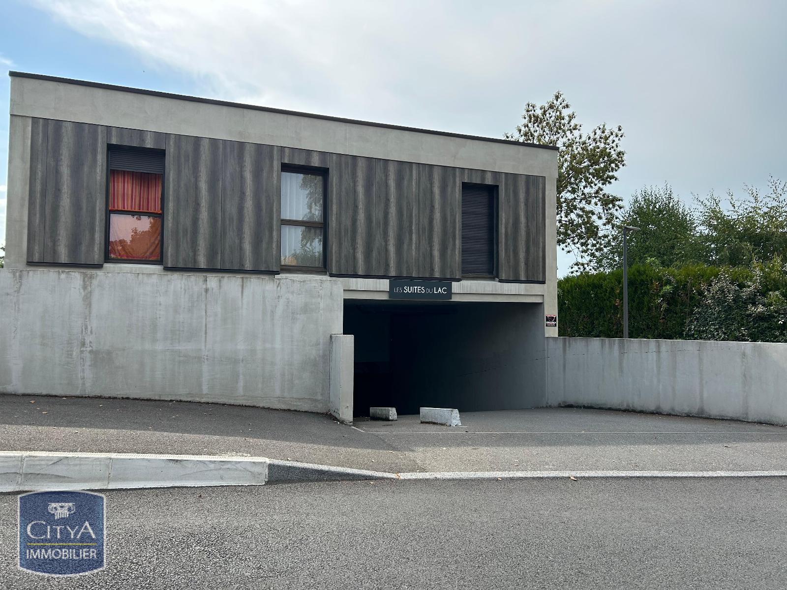location parking THONON LES BAINS