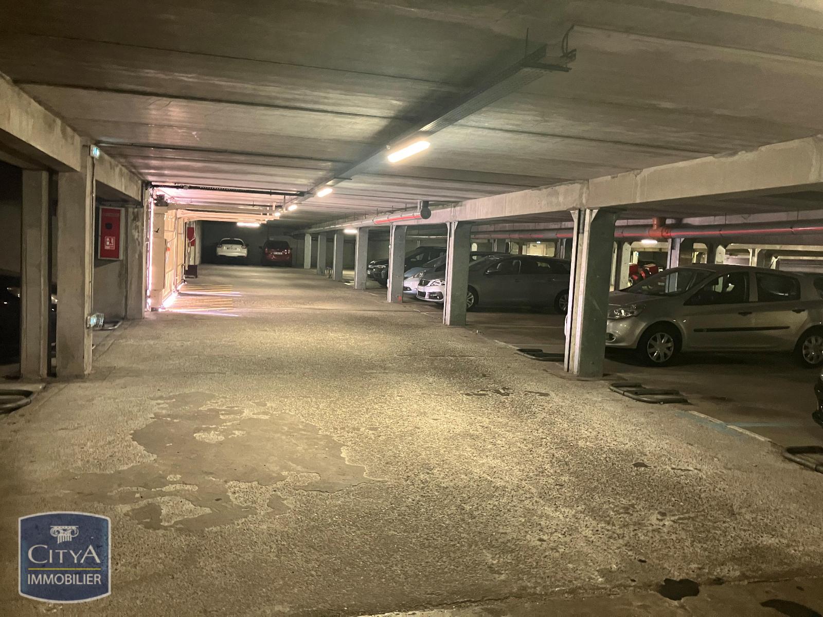 location parking CHAMBERY