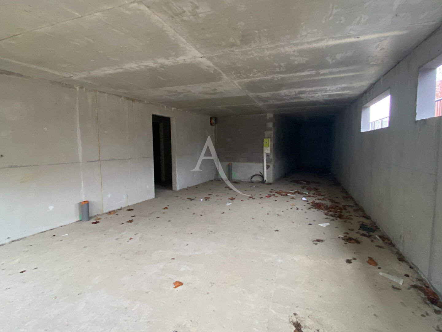location local-commercial 