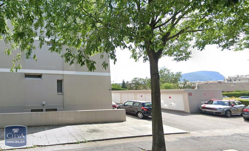 location parking ANNEMASSE